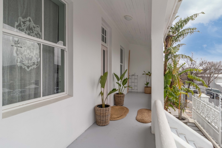 To Let 2 Bedroom Property for Rent in Sea Point Western Cape